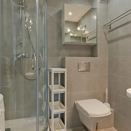 Opera House 1 - Apartamenty24 *